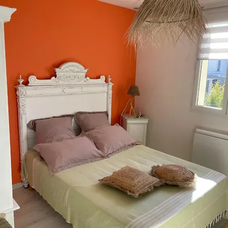 別荘 Charming With Secure Private Parking