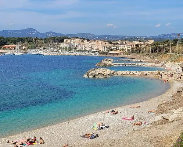 Dom wakacyjny Charming With Secure Private Parking