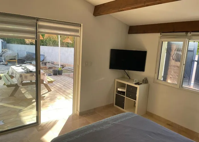 Charming With Secure Private Parking 別荘 *