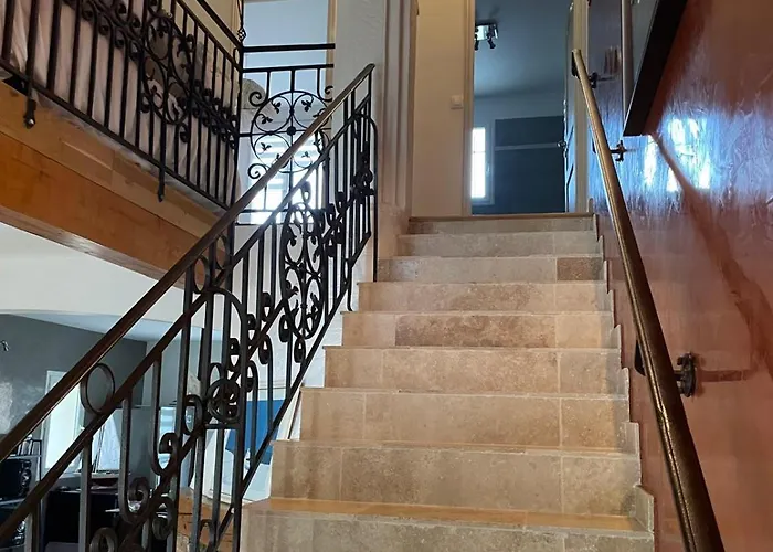 Dom wakacyjny Charming With Secure Private Parking Six-Fours-les-Plages